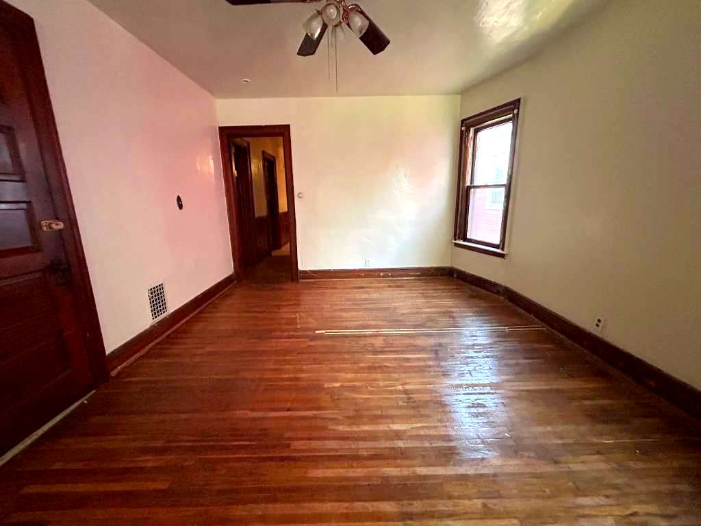 408 Winslow Ave – photo 5