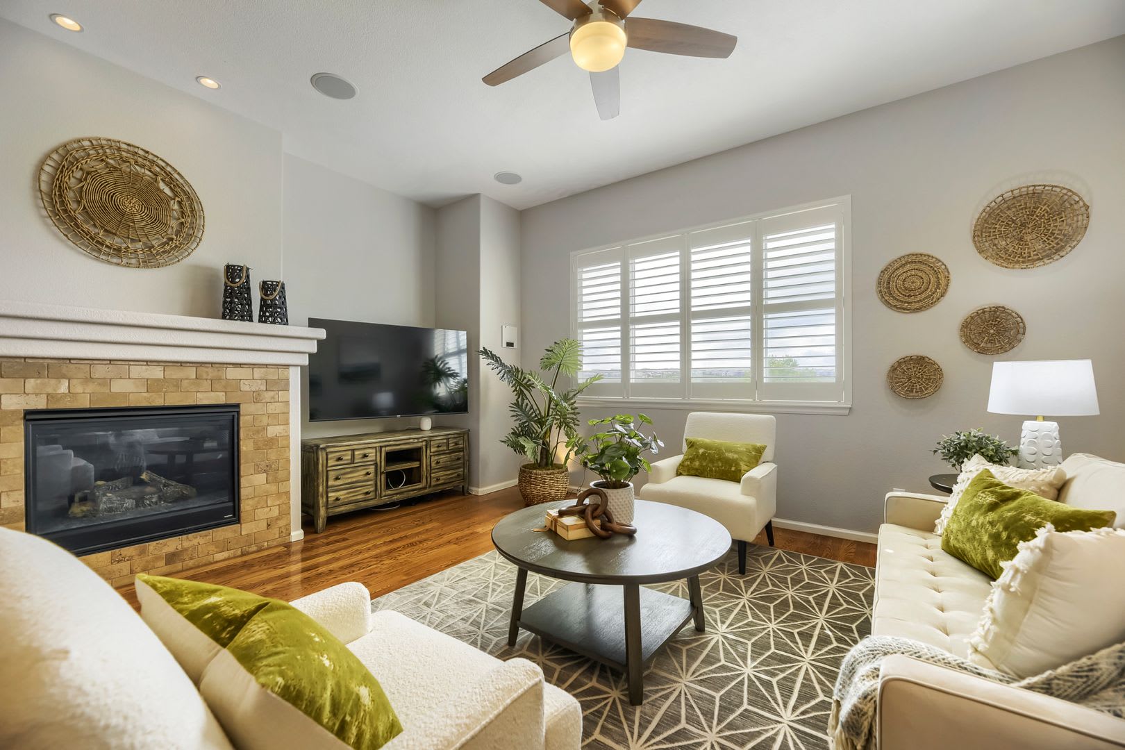 5625 Carob Circle Where Open Space Views Thoughtful Design And Exceptional Functionality Come Together In One Beautifully Maintained Walkout Ranch – photo 5