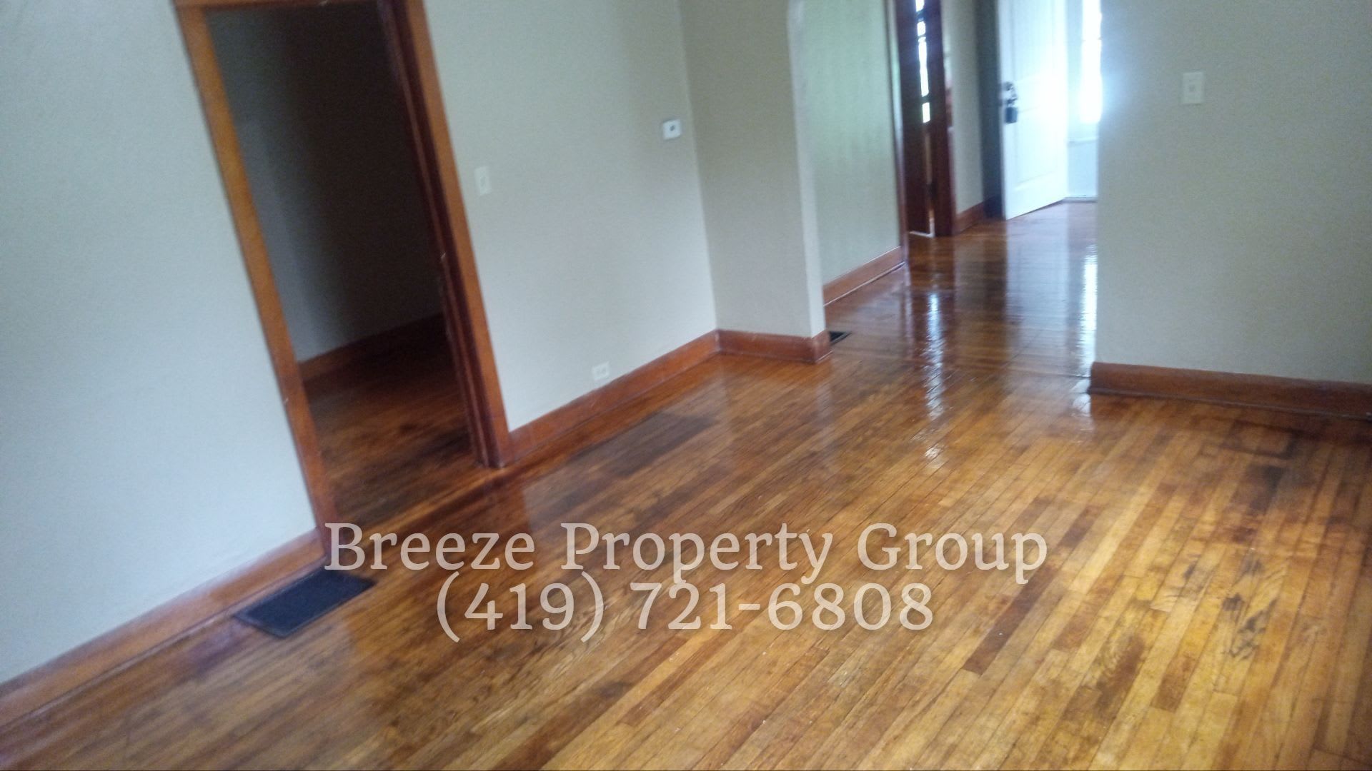 Two bedroom unit for rent in E Park St Toledo – photo 4