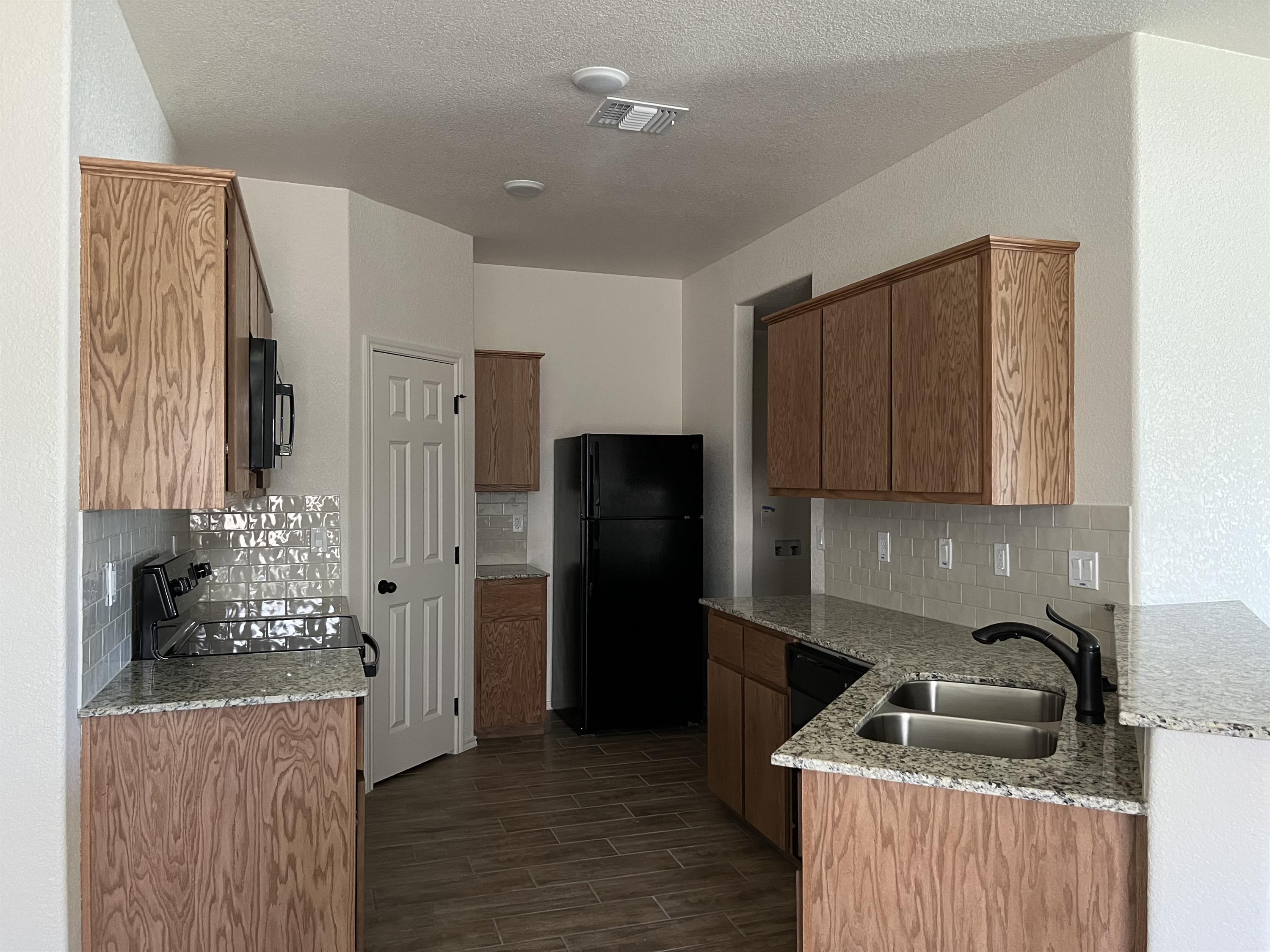2420 Alterman Drive A – photo 3