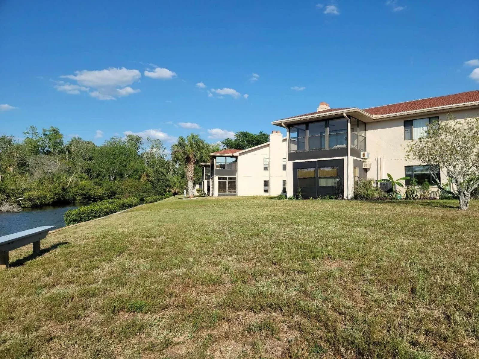 9940 Eagles Point Cir – photo 3