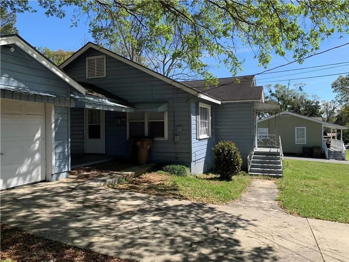 3 Bedroom 1 Bathroom House in Mobile- FIRST MONTH RENT HALF OFF!!! – photo 3