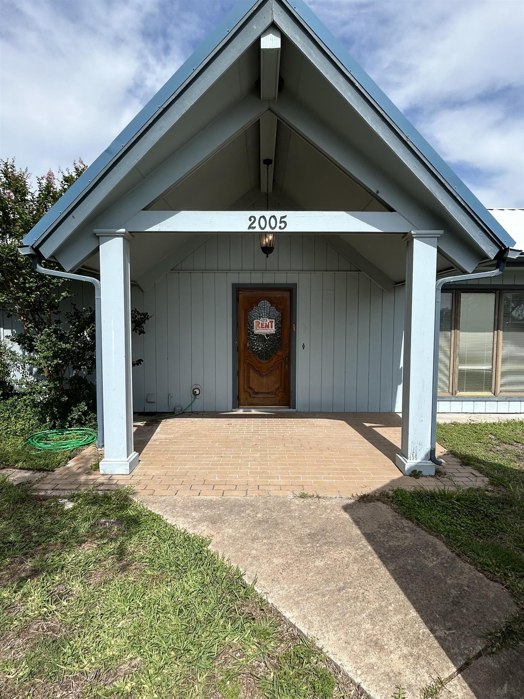 2005 King Road – photo 1