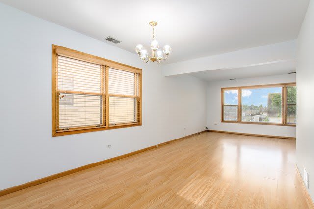 6120 W Eastwood Avenue – photo 4