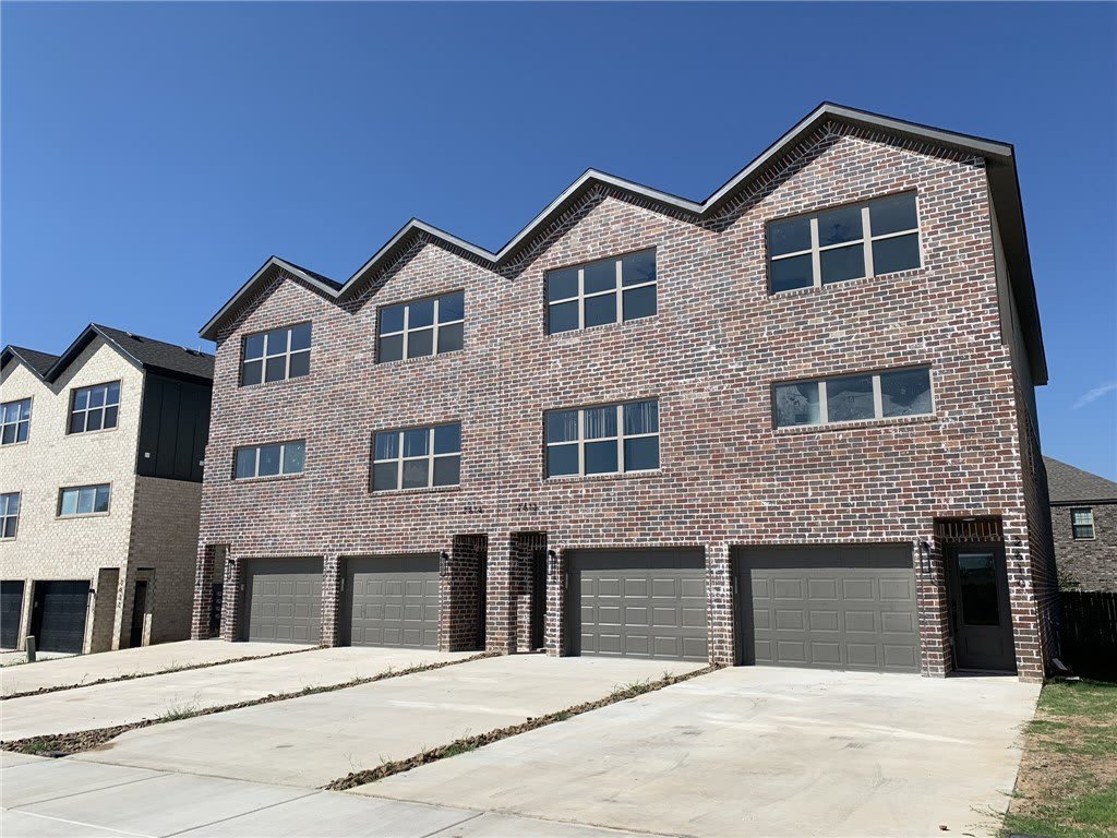 2616 Sw Livingston Square – photo 2