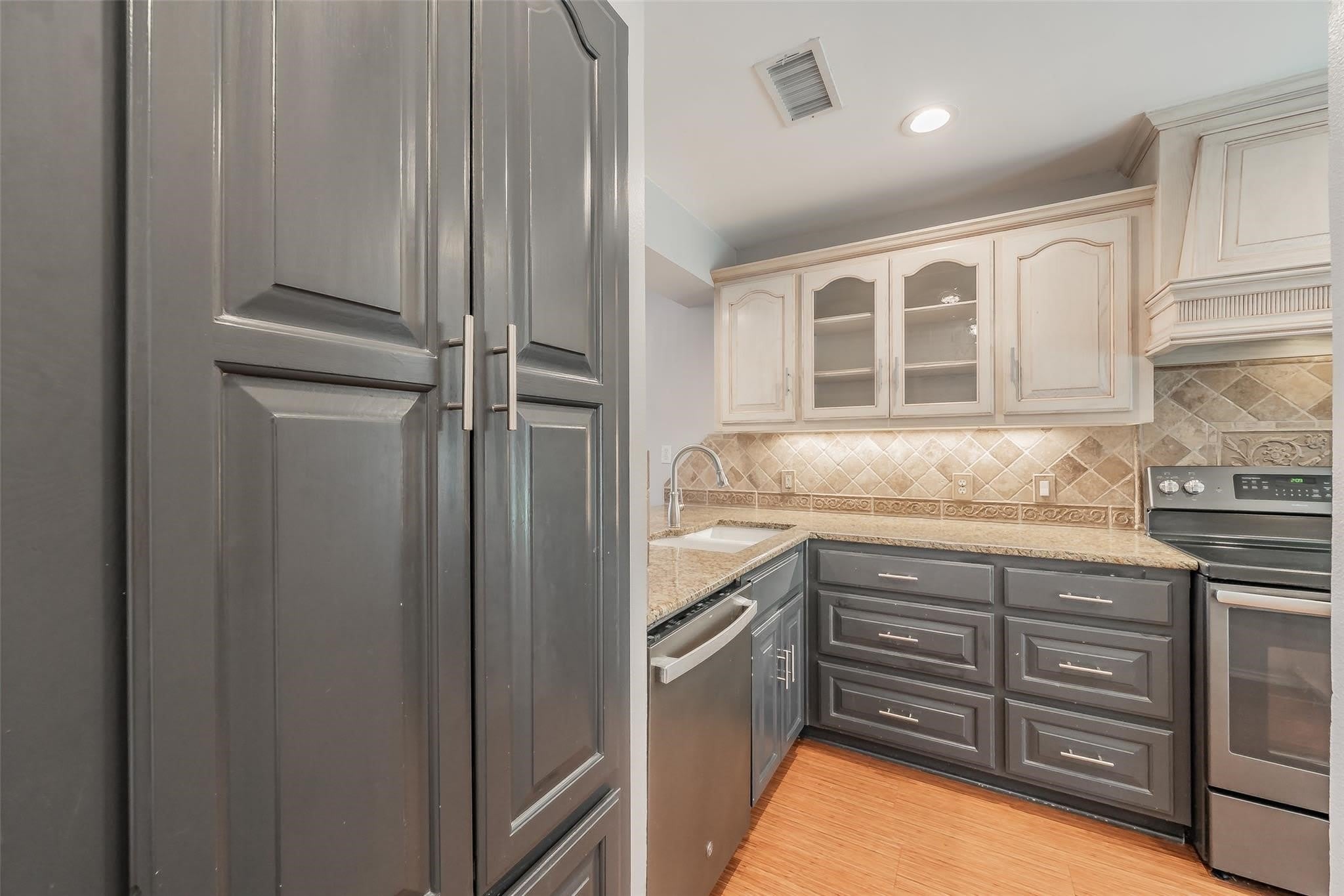 4218 Mojave Drive – photo 5