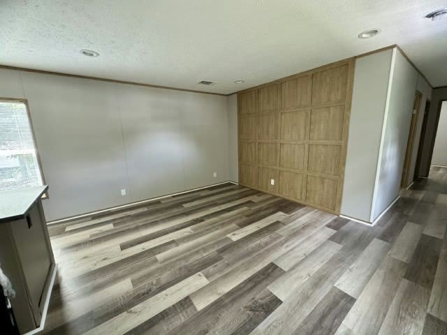 1749 JOLLY AVE – photo 2