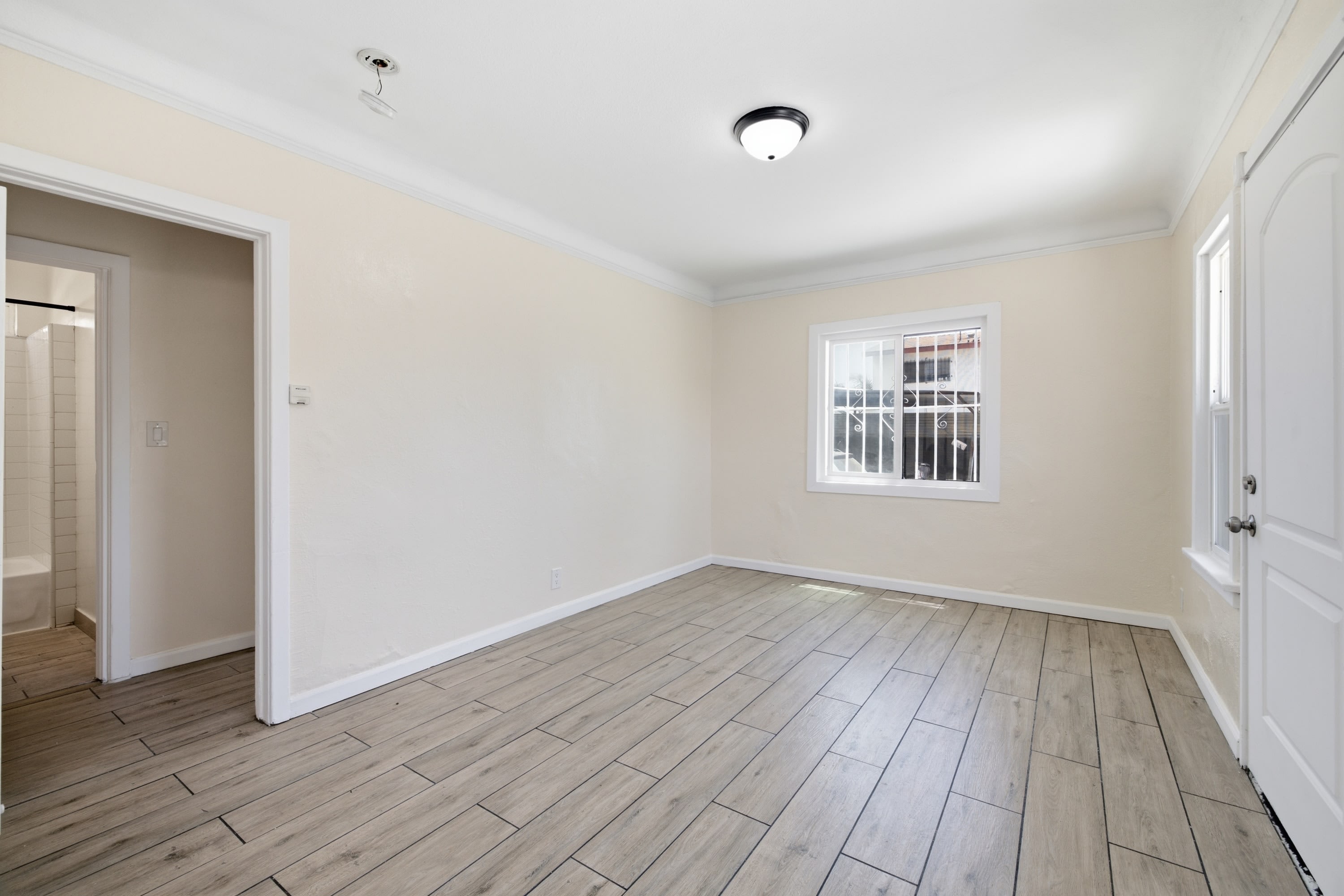 612 E 87th st – photo 2