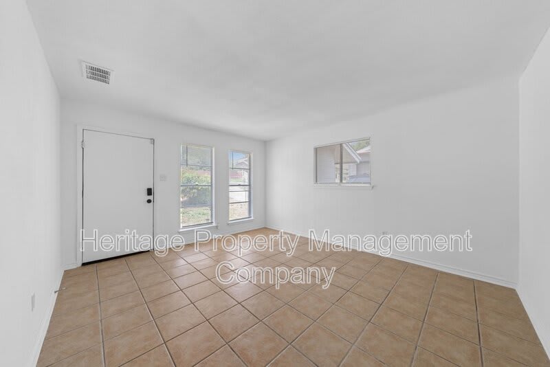 4942 Driskill Street – photo 4