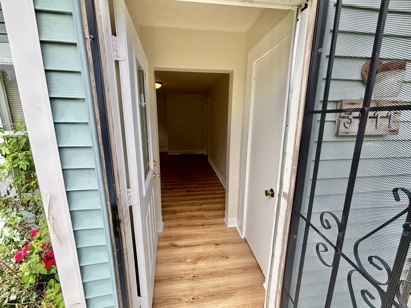 3911 Larkwood Avenue – photo 4