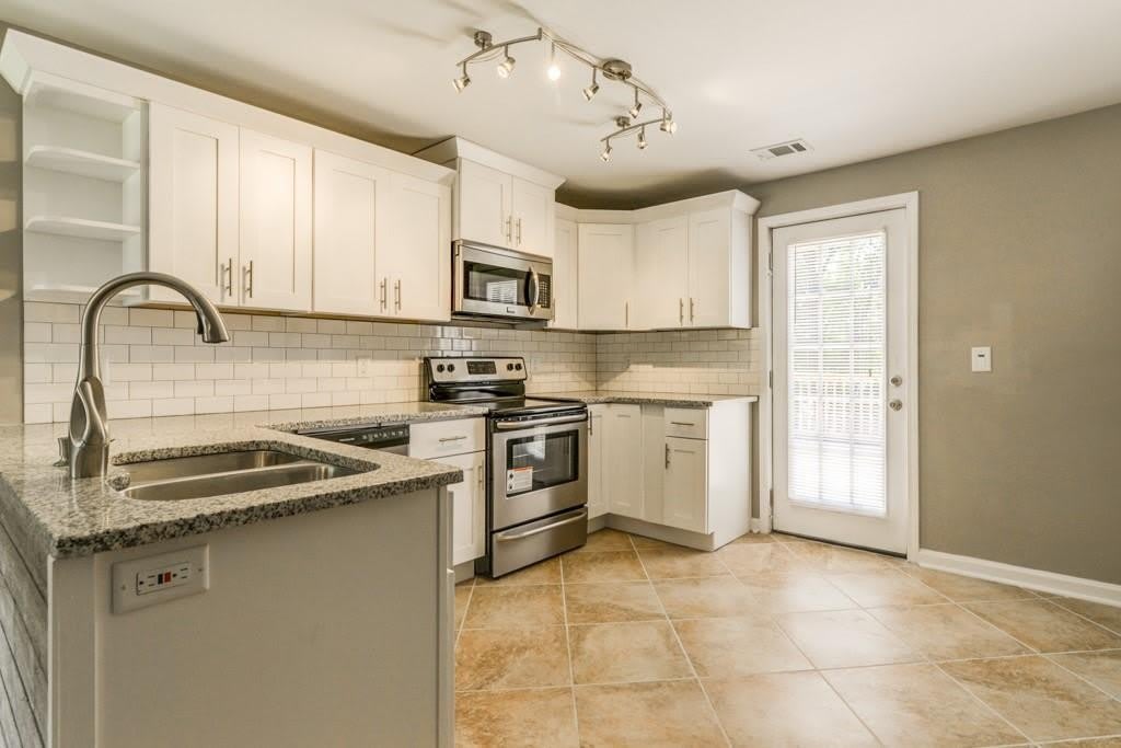 567 Ashburton Avenue – photo 3