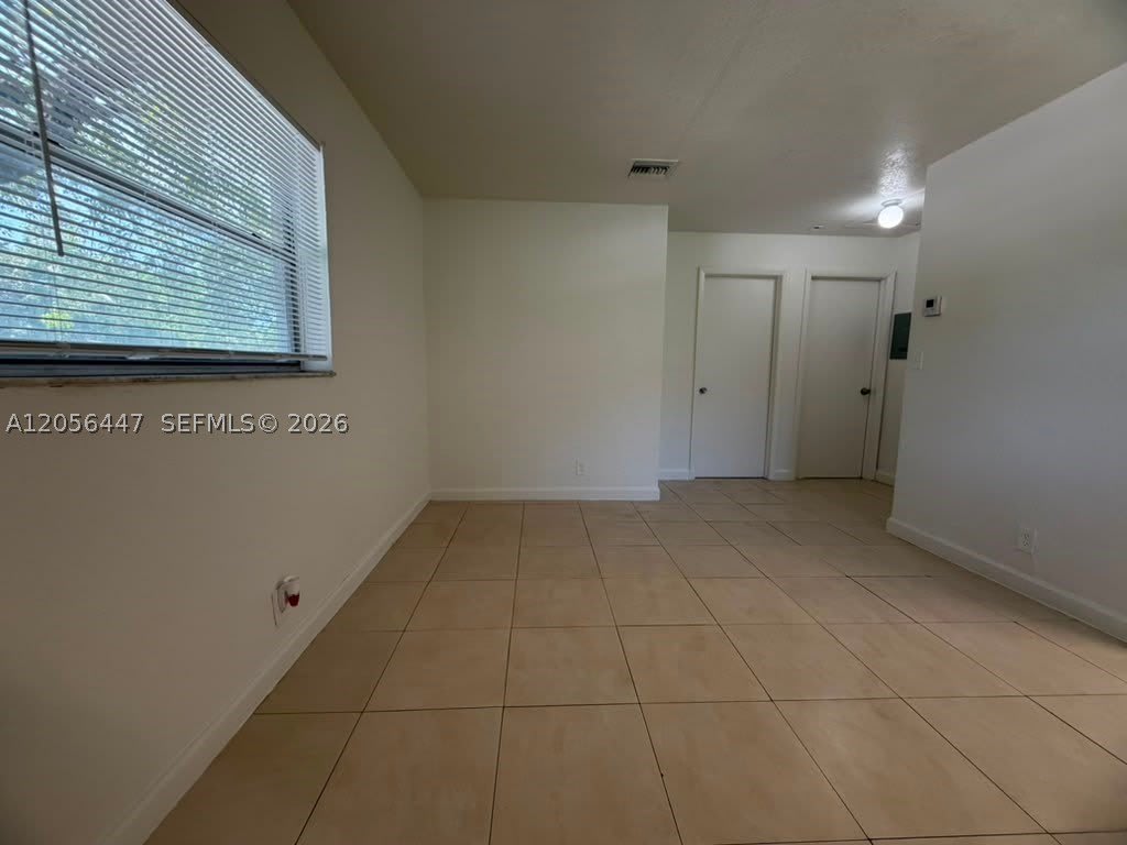 919 NW 2nd Ave – photo 1