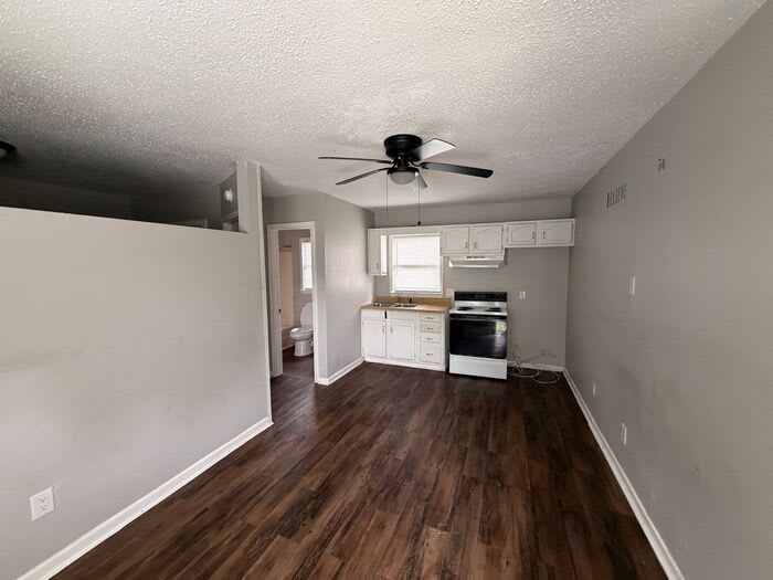 2175 McCravy Street – photo 1