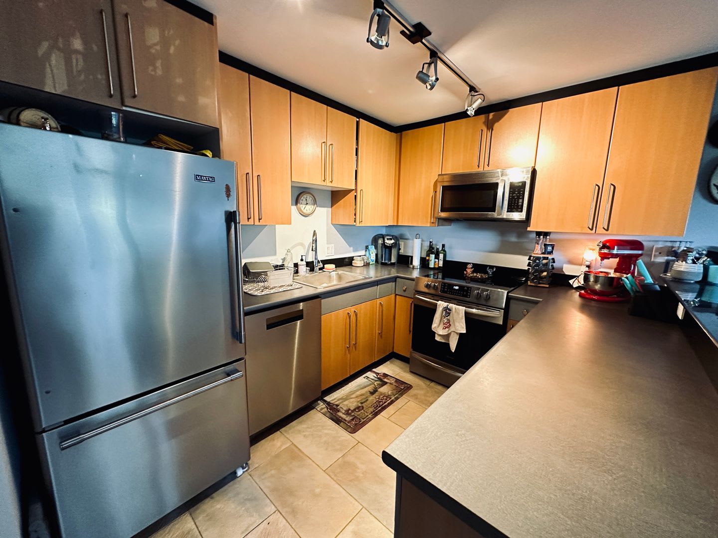 Sunny 1 Bed 1 Bath Condo In Fremont – photo 5