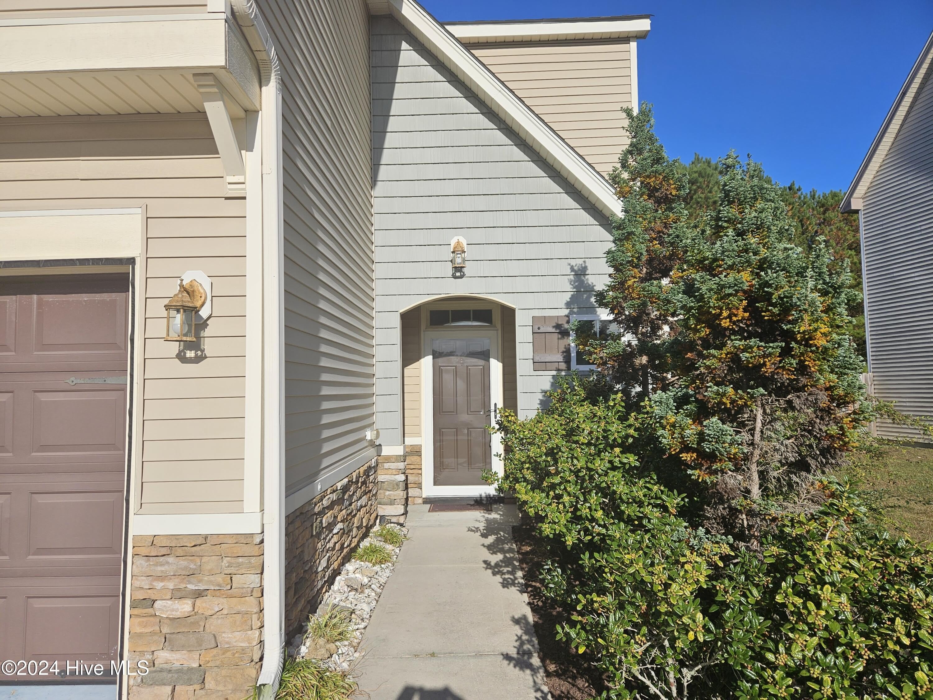 210 Long Pond Drive – photo 2