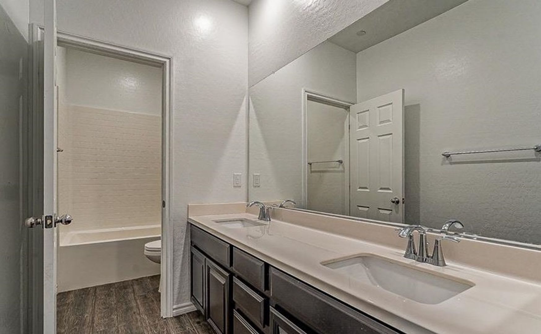 Gated 2 Story Home in Henderson – photo 5