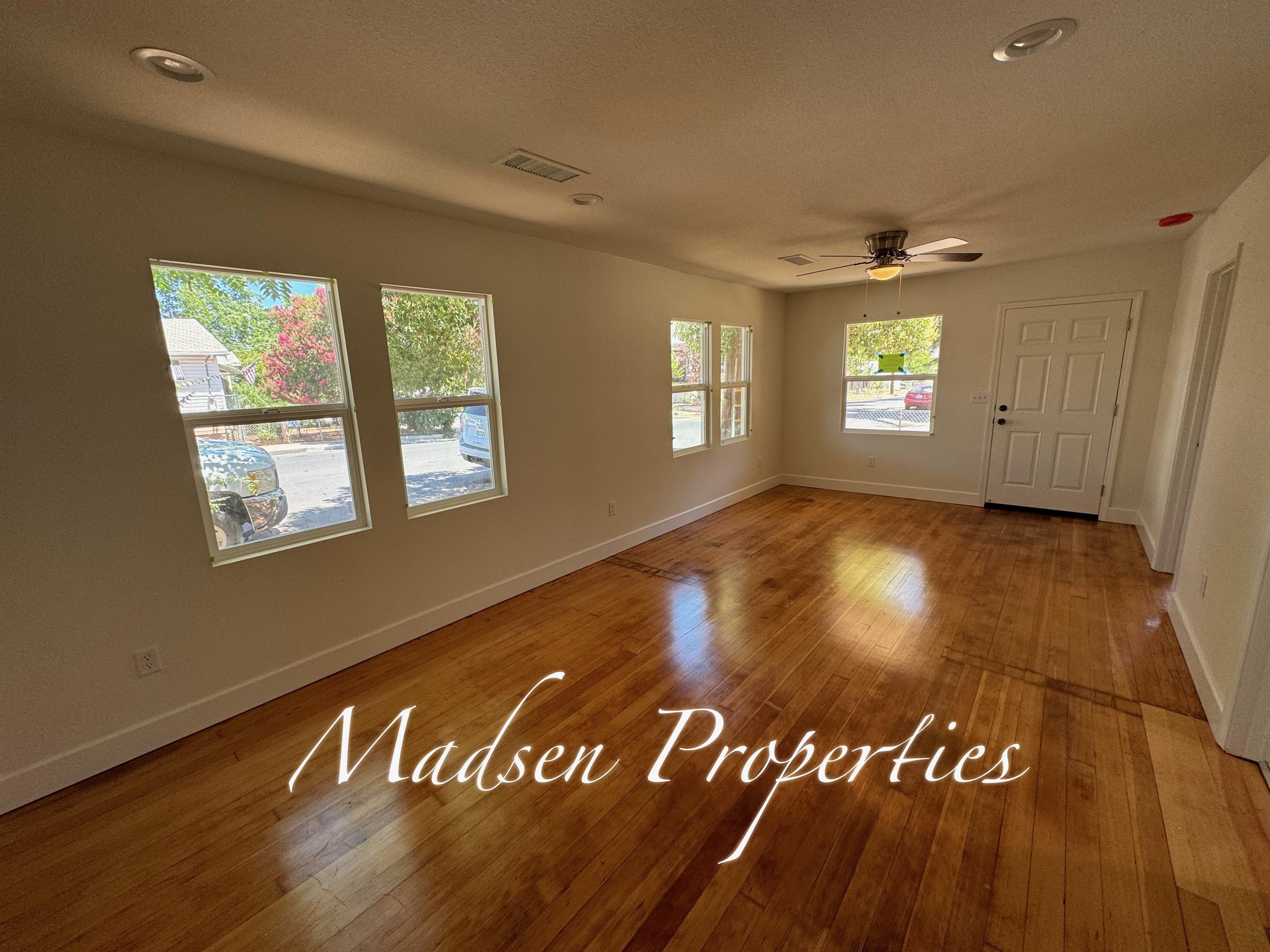 2718 Brown Avenue – photo 4