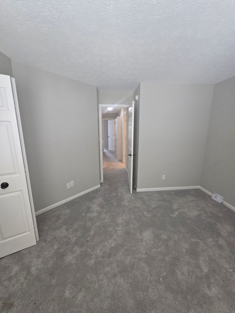 Nice Three Bedroom Home Located near 56th Street and Guion Rd – photo 5