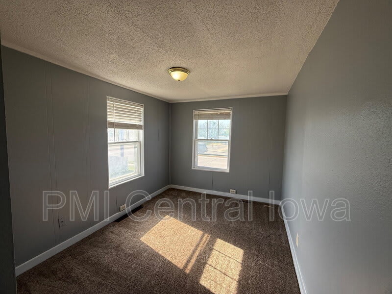 1321 Army Post Rd – photo 3