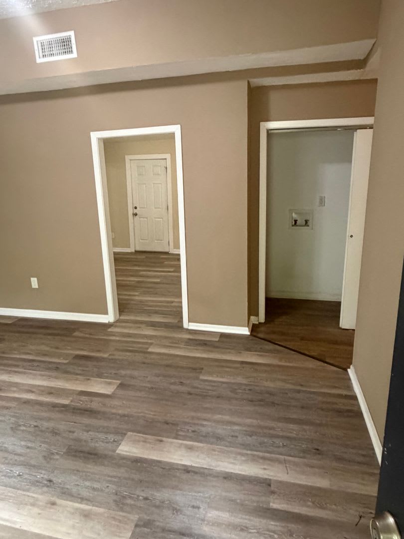 Move In Ready 3Br 1 5Ba Home In South Jackson Spacious Living Convenient Location – photo 4
