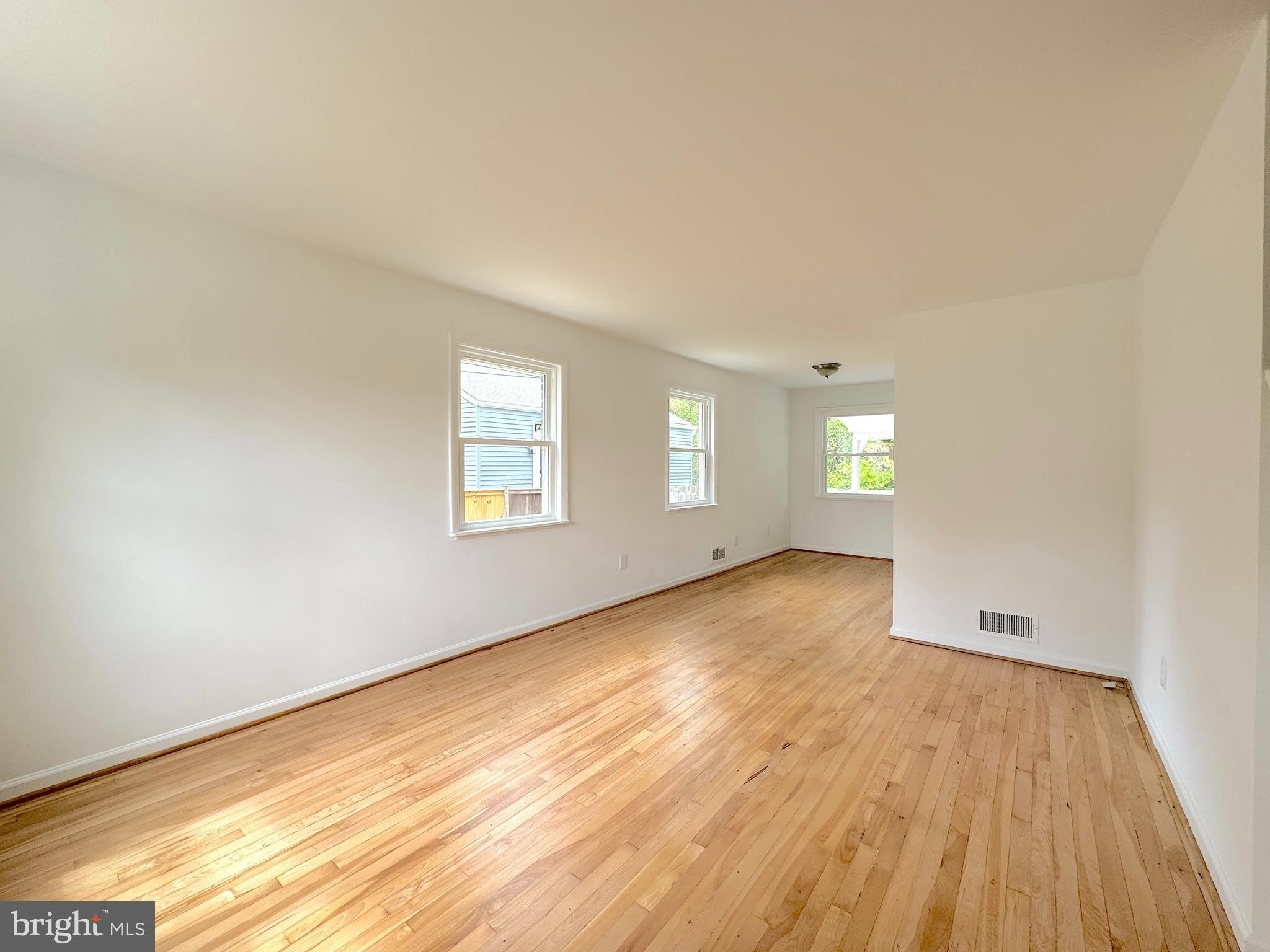 5700 FENWICK Drive – photo 5