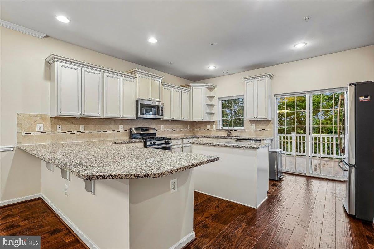 1004 RED CLOVER Road – photo 3
