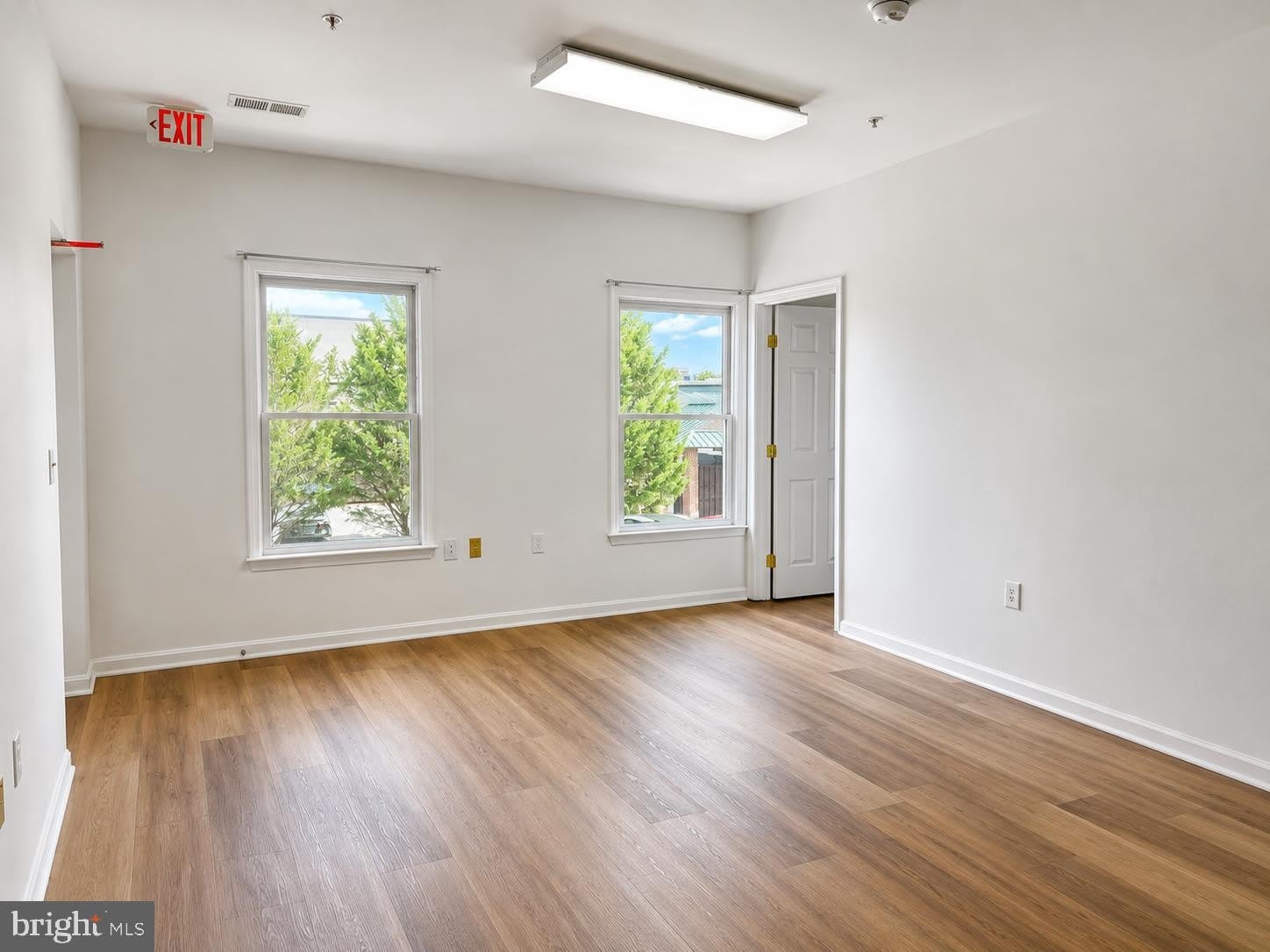 422 MAIN Street – photo 2