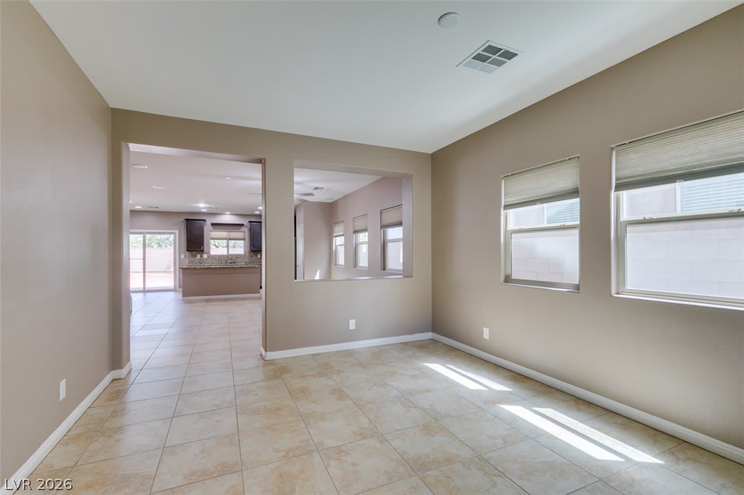374 Taylor Springs Street – photo 3