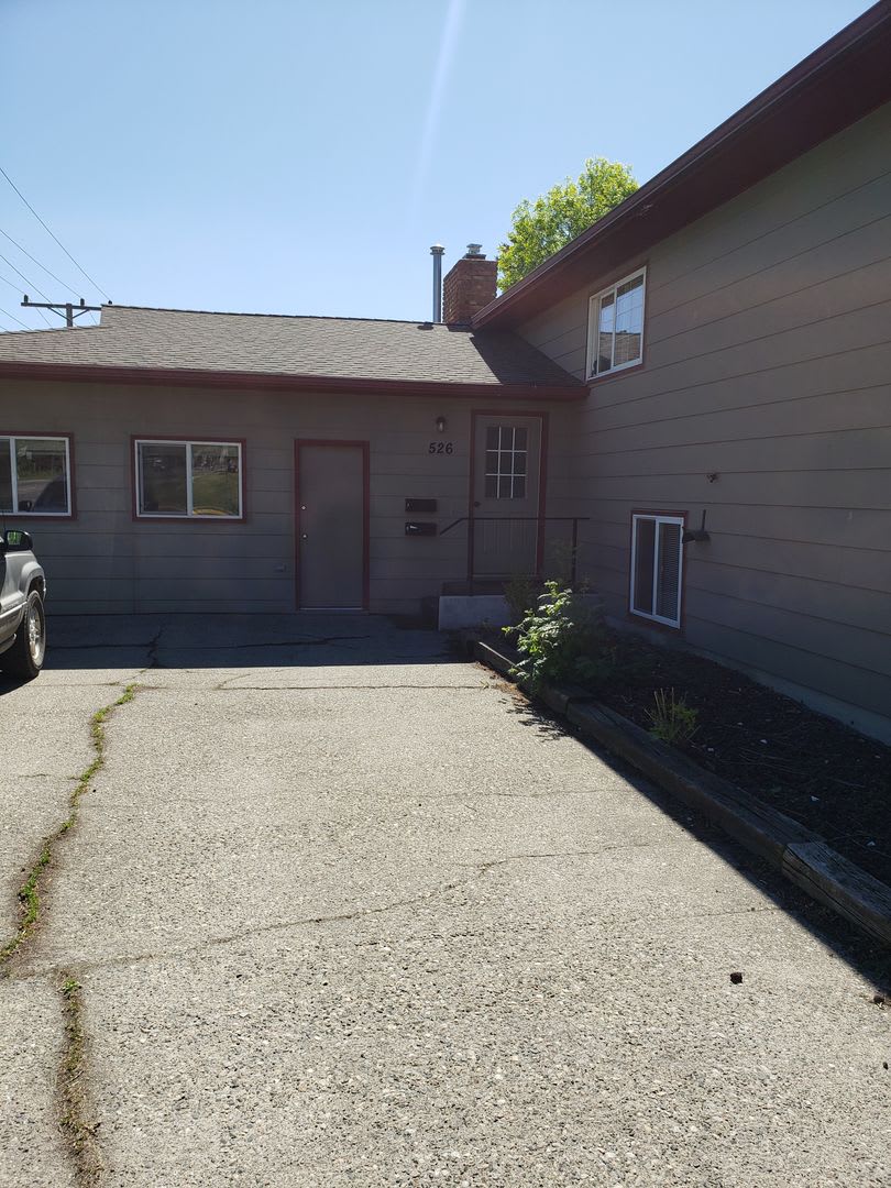 526 N 11Th Ave – photo 3
