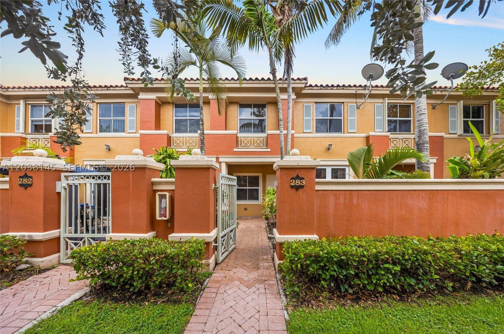 11411 NW 60th St – photo 3