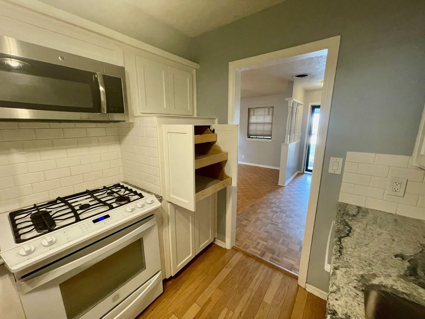 Remodeled Home On A Quiet Street Just One Mile West Of Ou Campus – photo 4