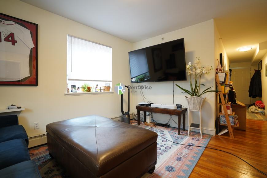 8 Griggs St. – photo 4
