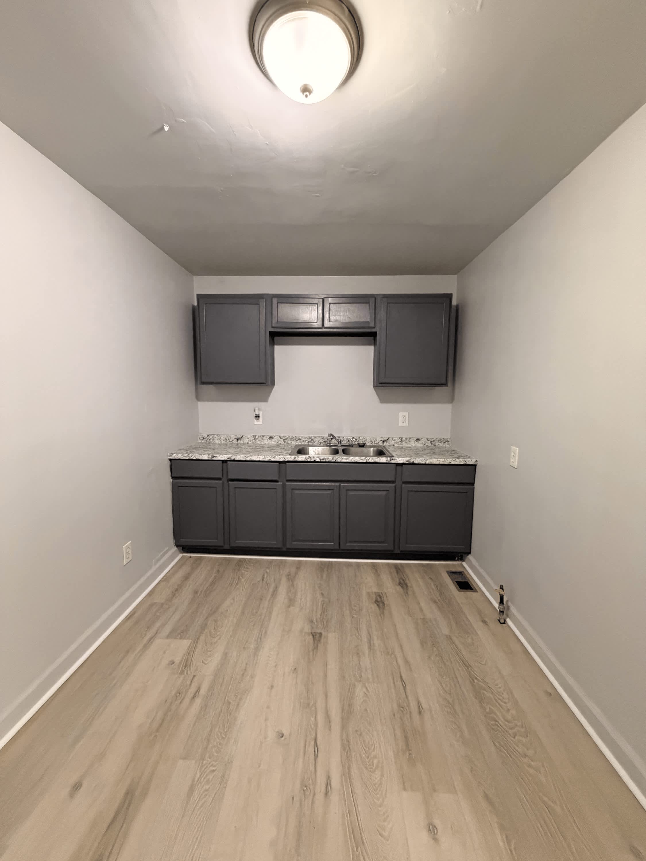 19436 Caldwell Street – photo 4