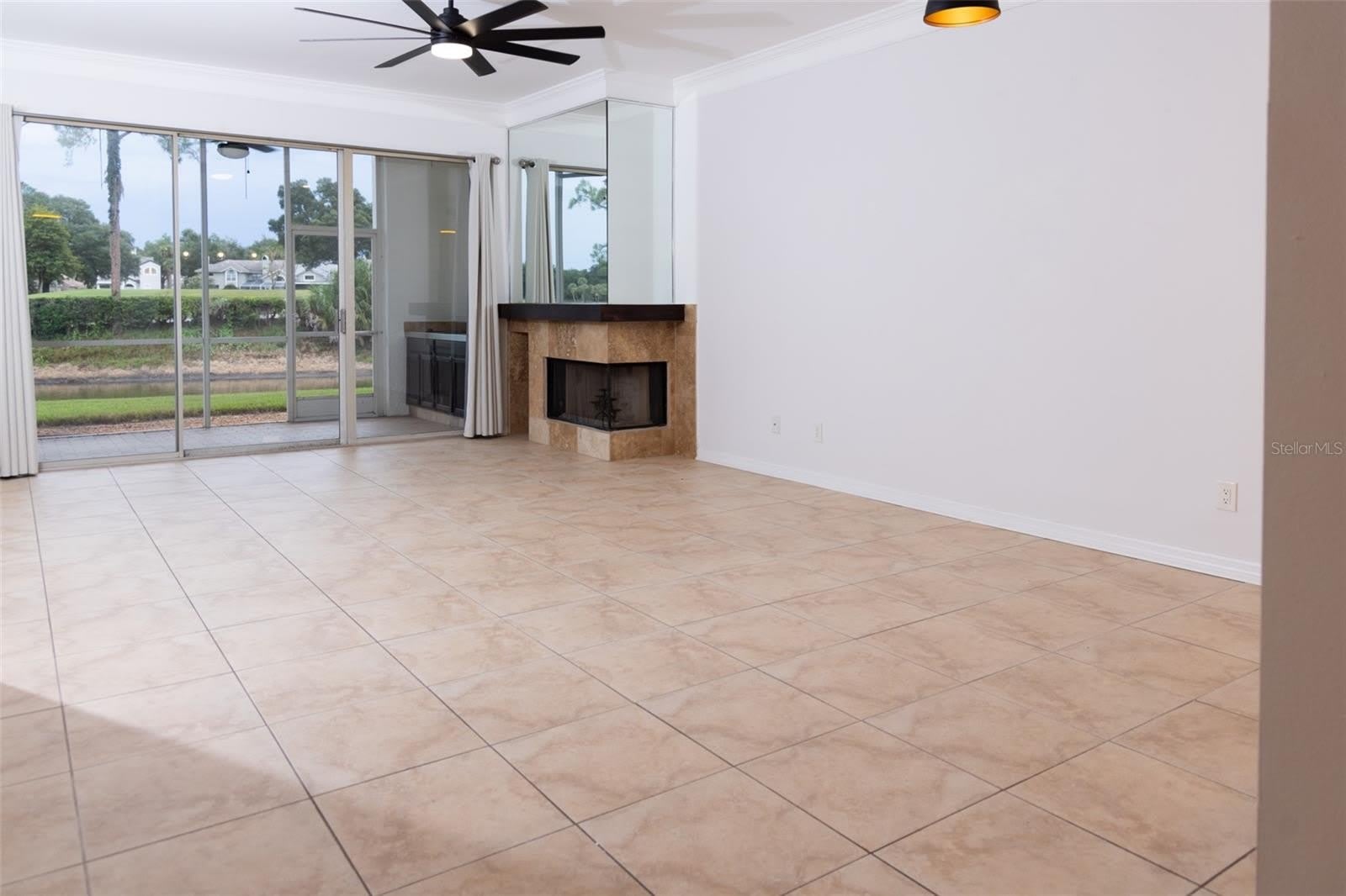 443 HAMPTONCREST Circle – photo 3