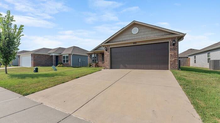 992 East Starling Street – photo 3