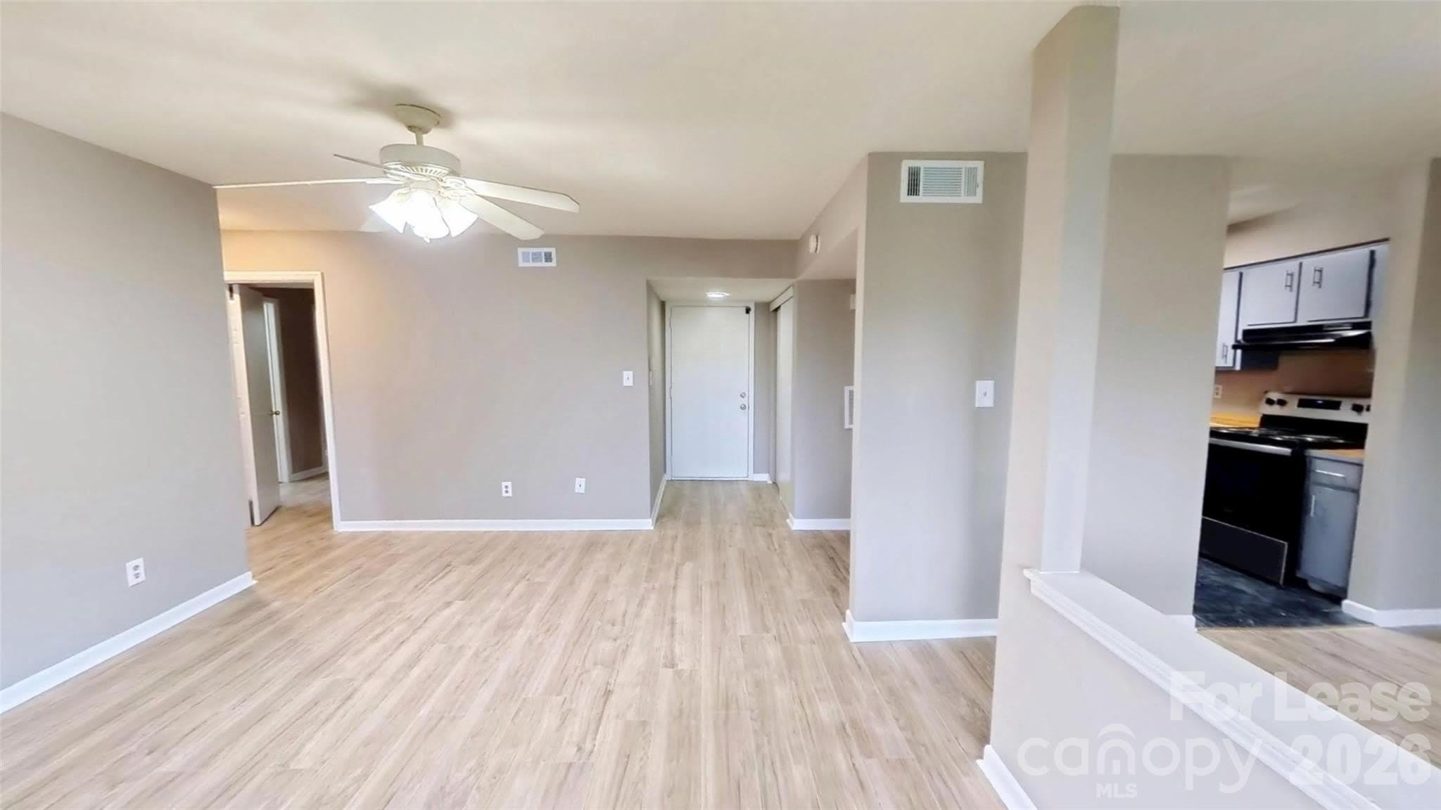 11139 Harrowfield Road – photo 3