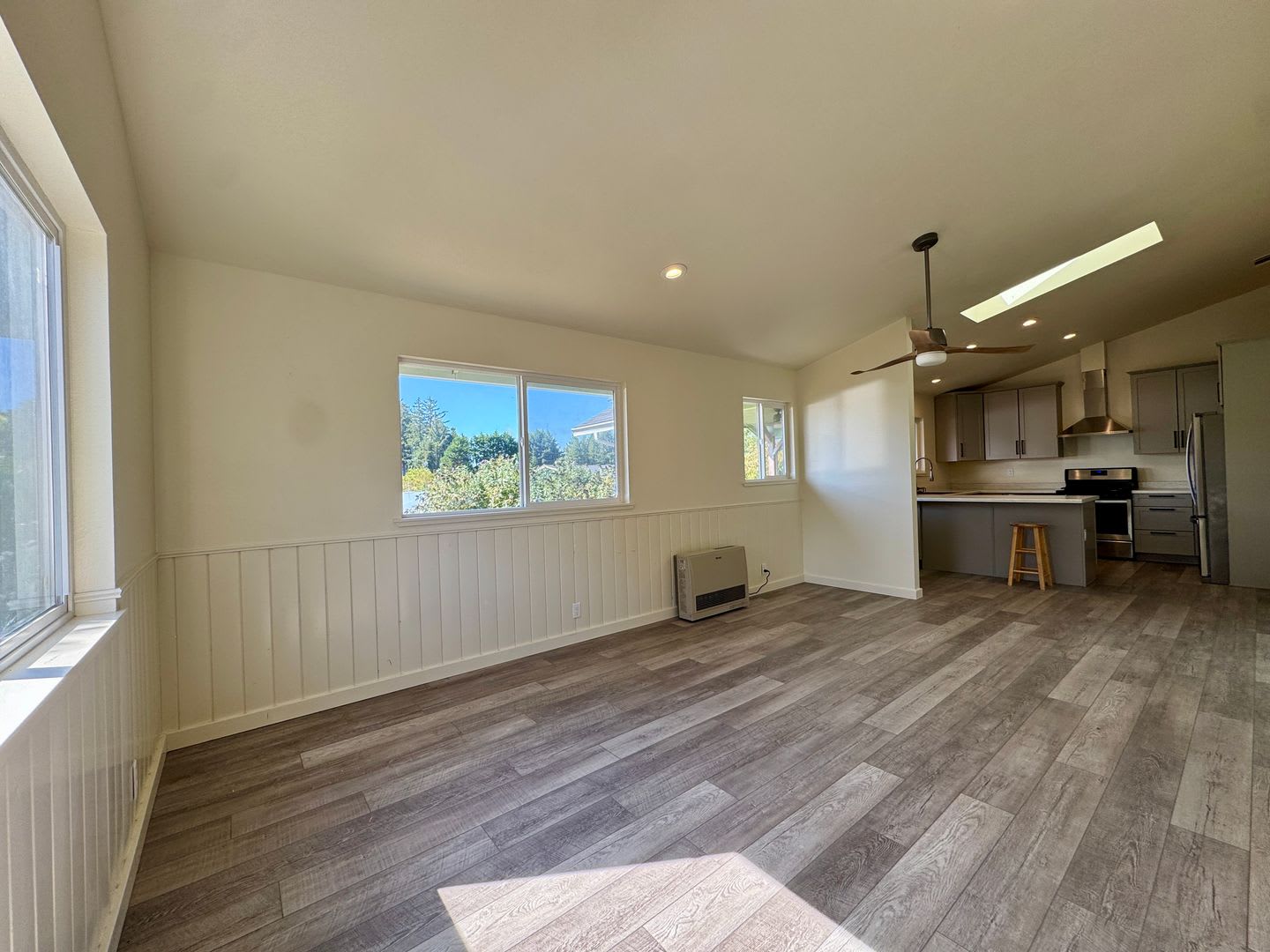 Newly Remodeled Eureka Apartment Tier 1 – photo 5