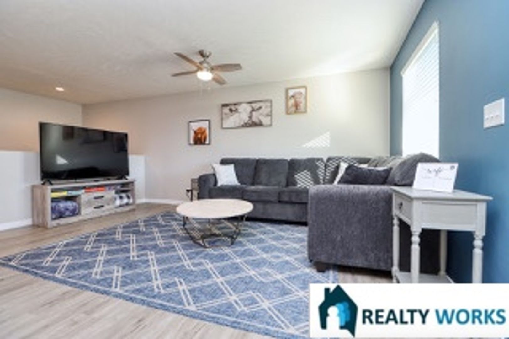 3 Bedroom, 2.5 Bath townhome in great location – photo 3