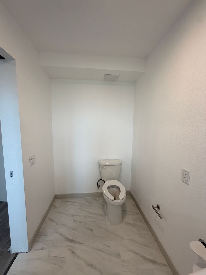 2403 Clyde Ave – photo 5