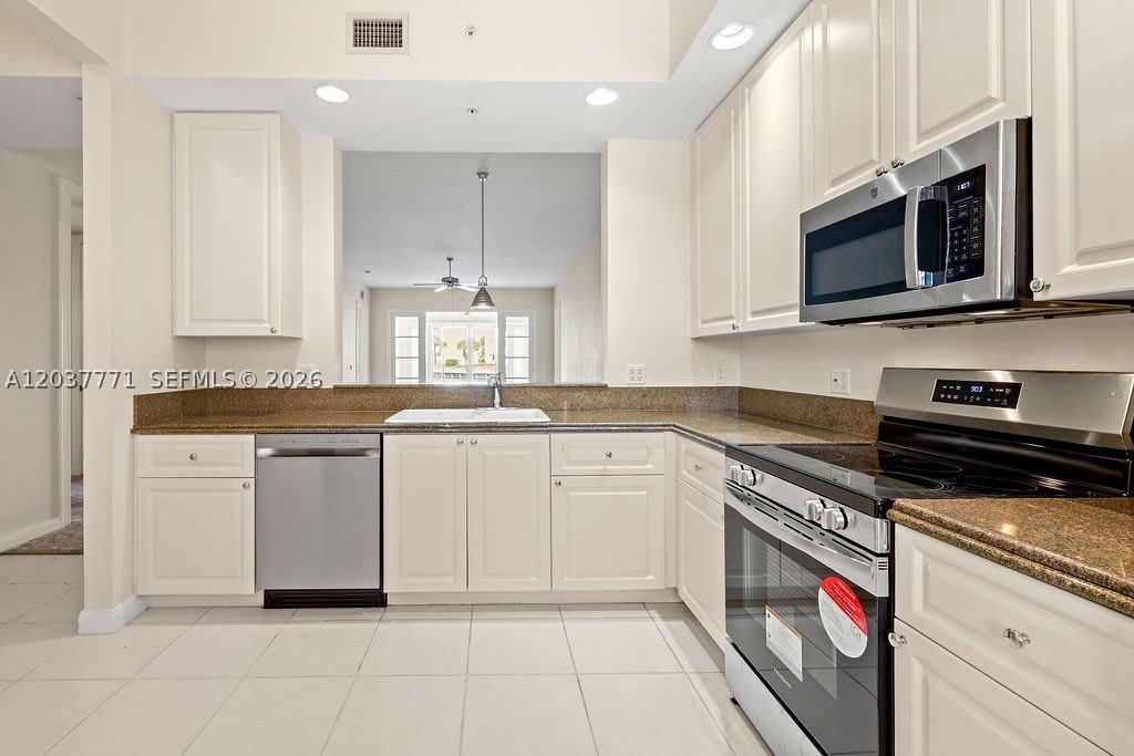 17 Harbour Isle Dr W – photo 5