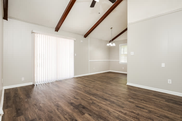 209 Bluebell Avenue – photo 4