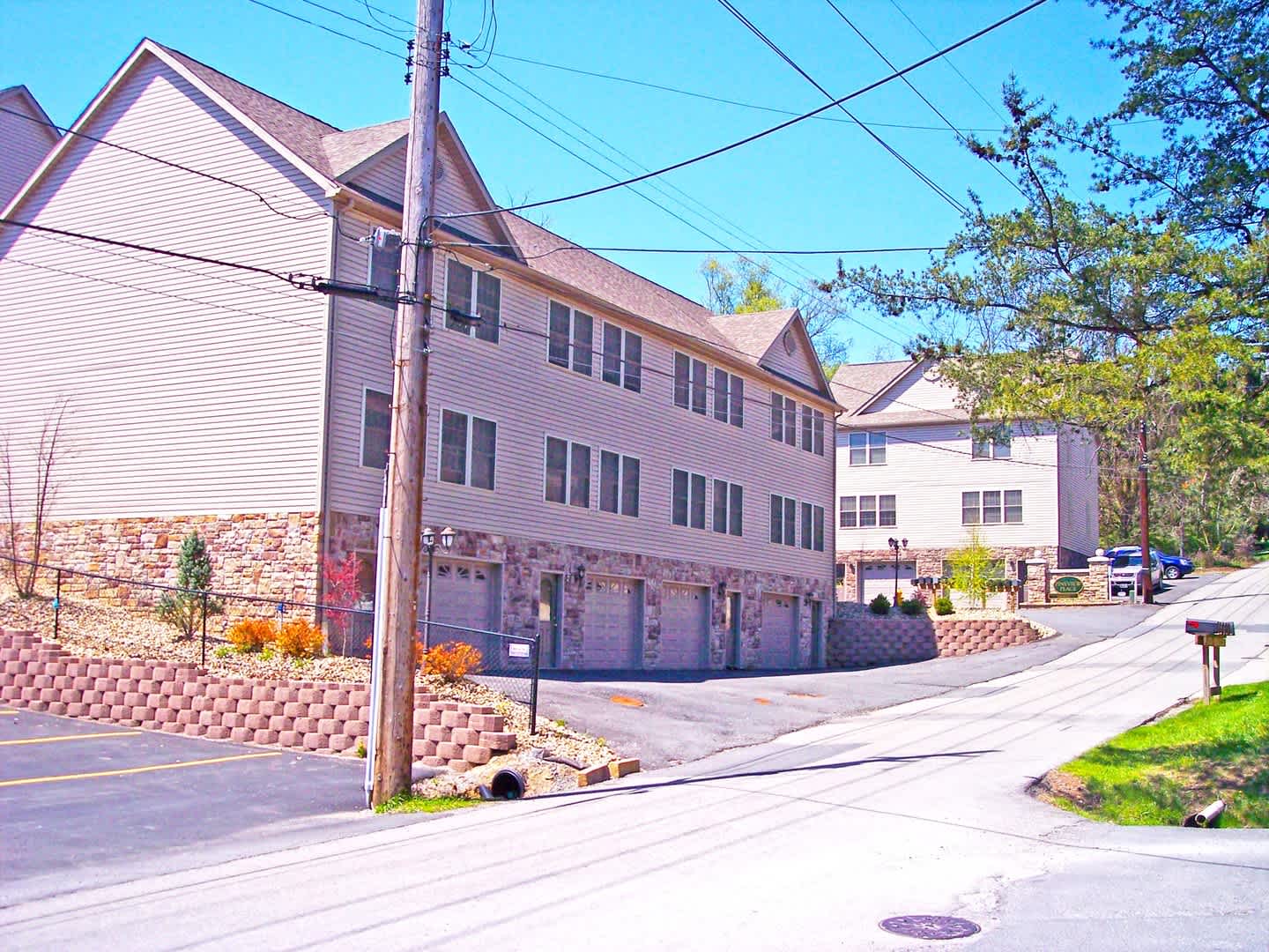 Newly Renovated – photo 1