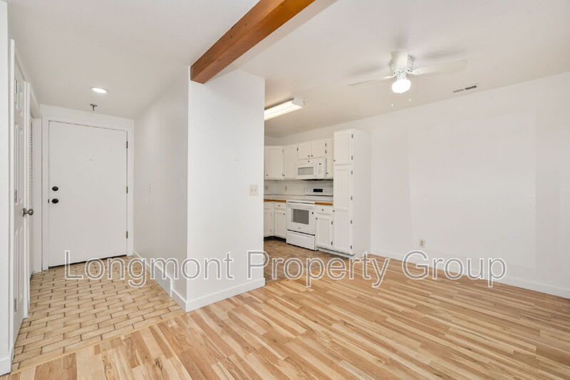 50 19th Ave – photo 4