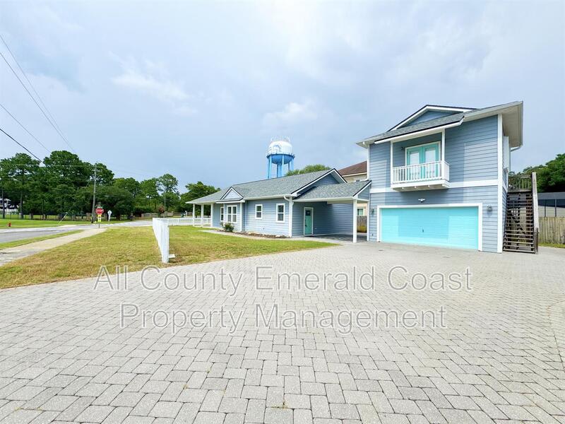 722 Kelly Street – photo 1