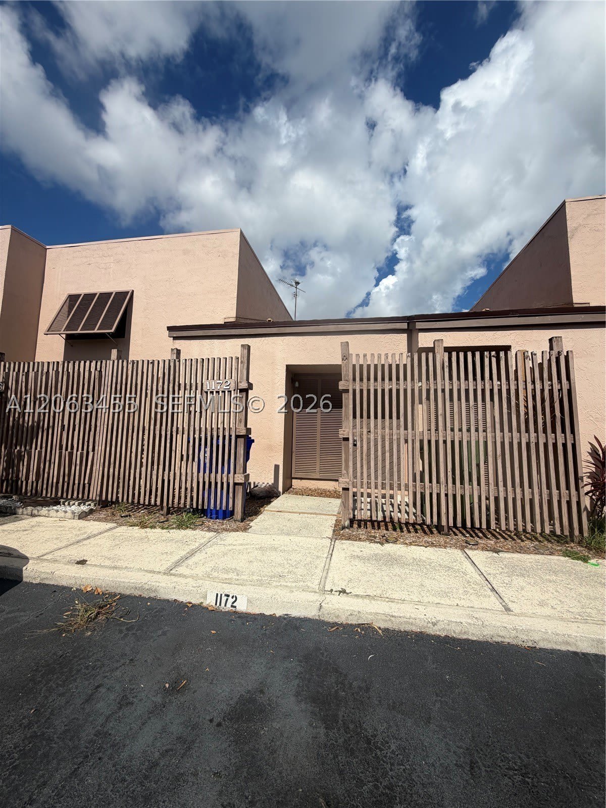 1172 NW 122nd Ter – photo 2