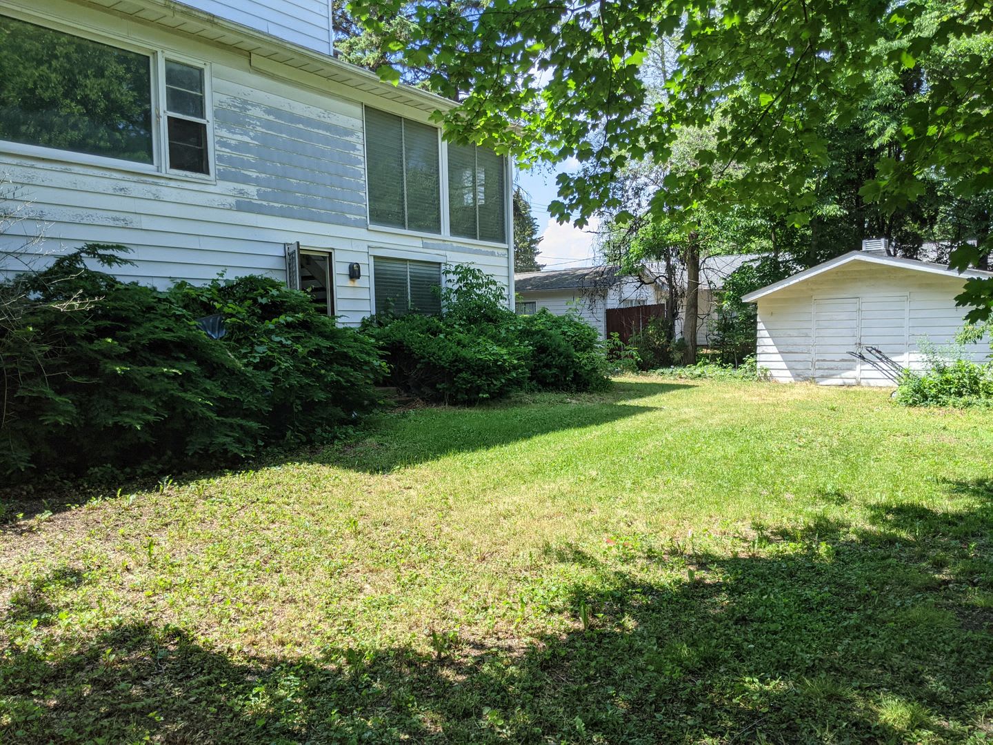 436 Russell Rd – photo 3