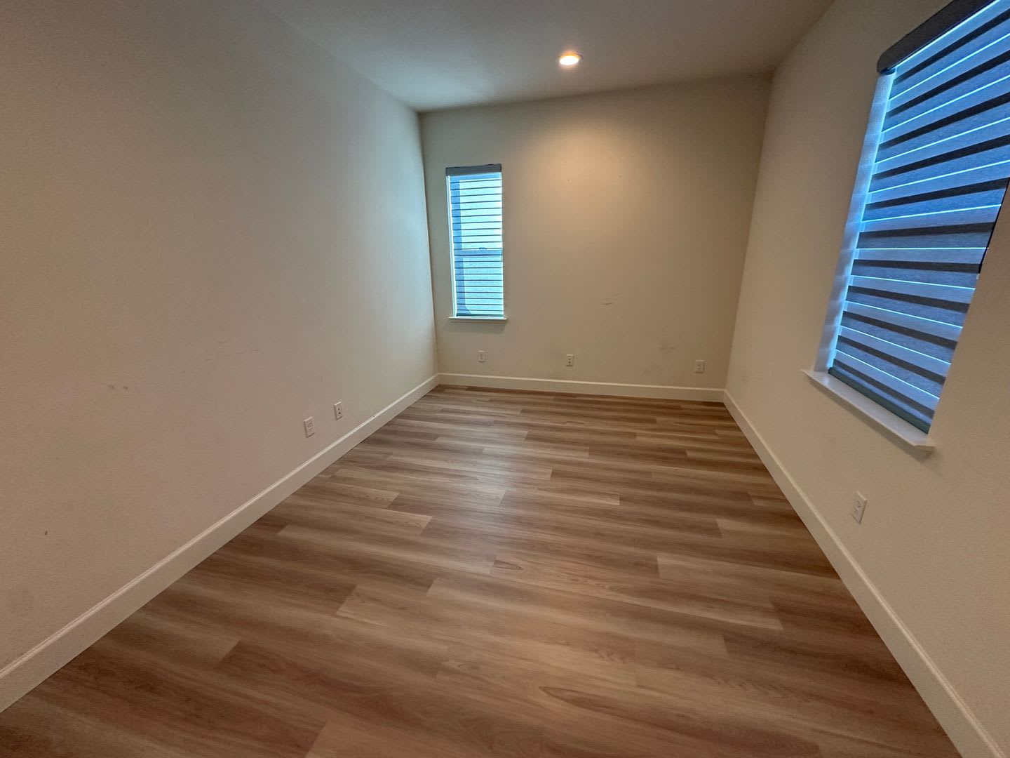 Stunning 5 Bedroom, 3.5 Bath Ellis Home / Best Property Management – photo 5