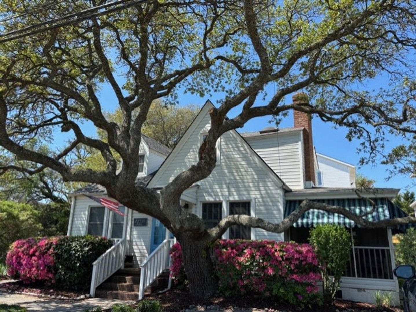 North End – photo 1