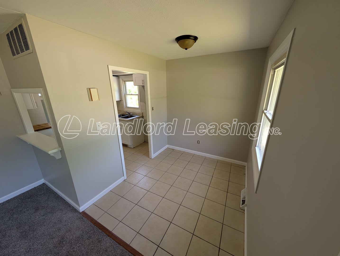 995 Security Deposit Special – photo 4