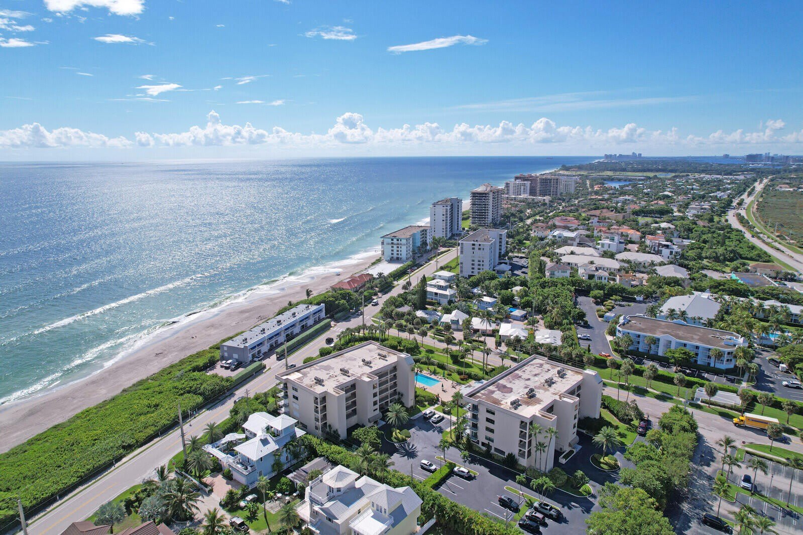 1055 Ocean Drive – photo 2